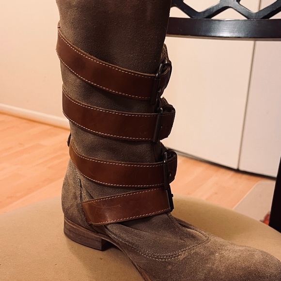 H by Hudson Keira suede Engineer Boots brown/tan size 8 - Picture 9 of 10